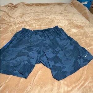 Nike Men’s Blue Camo Performance Shorts XXL